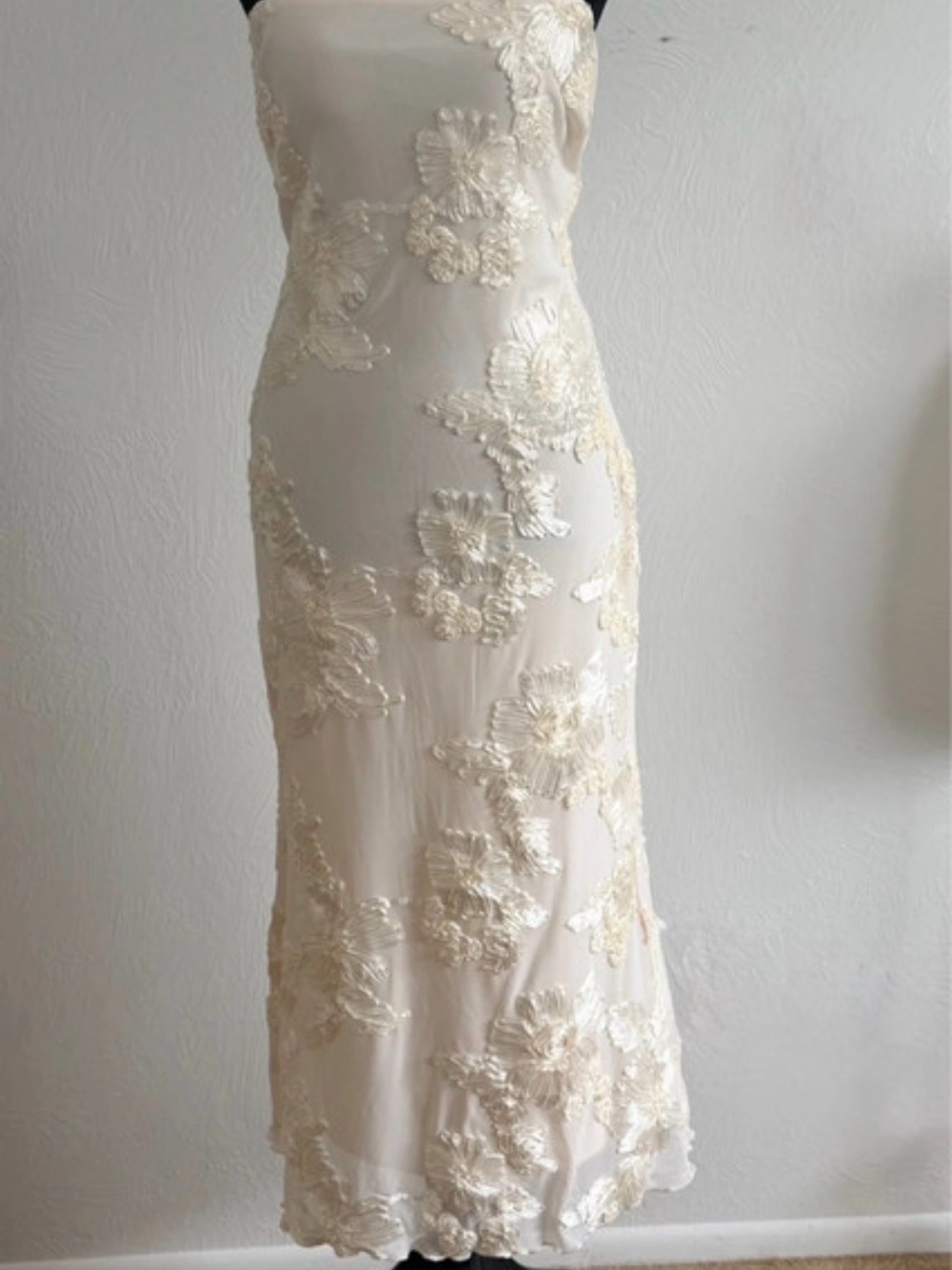 Strapless Cream Floral Appliqué Evening Dress